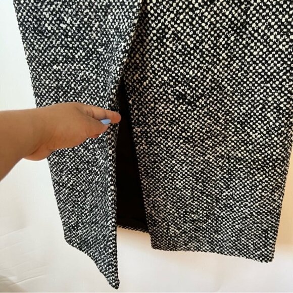 Prada Milano, Women's Wool Blend Tweed Pencil Skirt - Black/White. Size:38. NWT. - Picture 13 of 16